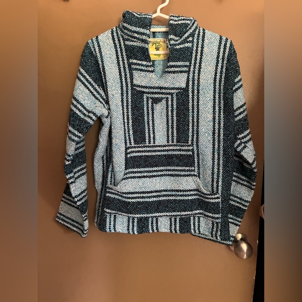 Men's V-Neck Baja Sweater in Navy